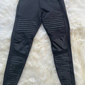 Black Leggings with mesh and pleated accents